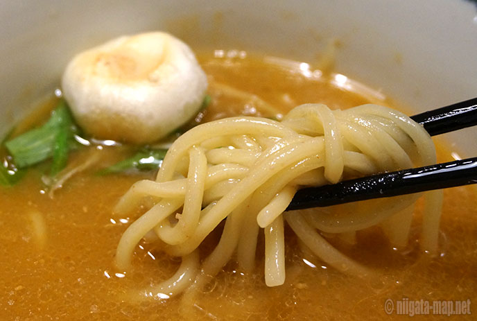 来味の濃厚海老つけ麺
