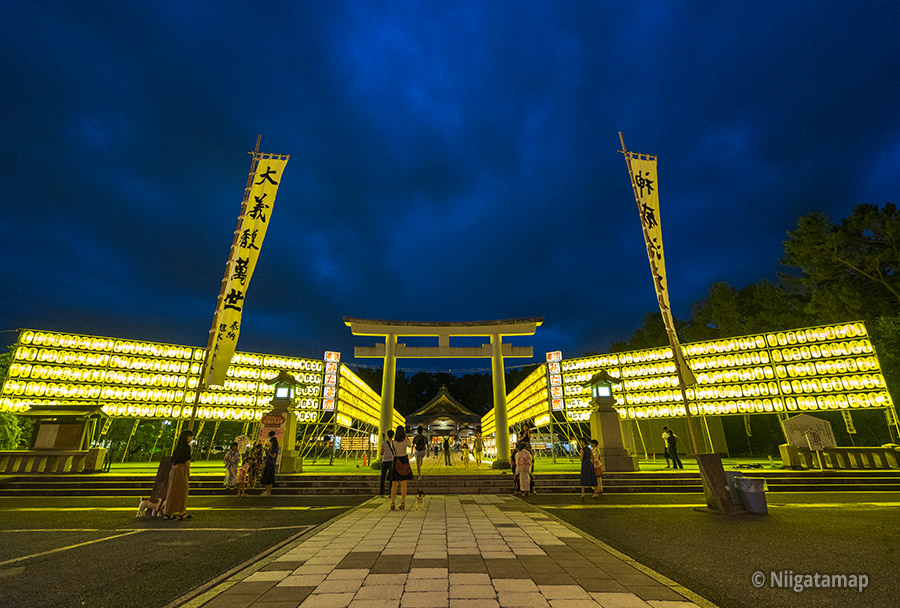 新潟県護国神社万燈みたま祭り